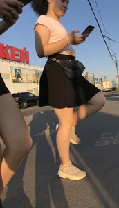 Girls in Skirts on the Street Candid Photos