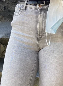 Candid Girl in Tight Jeans Creepshots Gallery