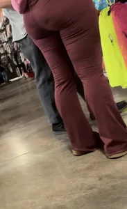 Thicc pawg in red lulu flares getting a costume
