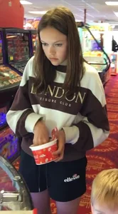 Extremely cute girl pics