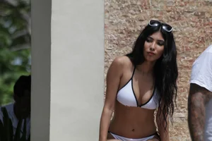 Florida beach and bikini girls