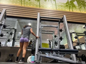Thick teen spandex bubble w/ fat mound at gym *bending over*