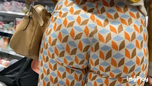 First Post | MUST SEE ! |  Pregnant Arabic Milf Bubble Butt In Flare Pants ( W/ Faceshots + GIF )