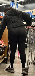 Nice ass w black on black see-thru VPL‼️