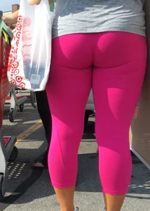 Blondes great ass in pink leggings shopping at Target