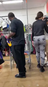 Pretty Latina has a sweet round ass that jiggle (gifs)