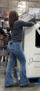 Slim Costco worker with a nice ass in jeans
