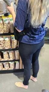 Few market MILFs