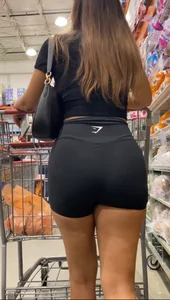 CAKED UP LATINAS IN SHORTS+VID