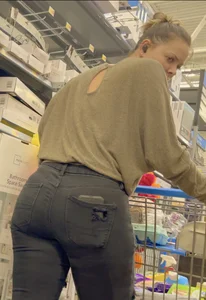 Major Ass In Jeans