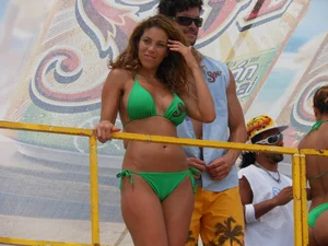 Latina party chicks with incredible bodies and asses in green bikinis