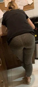 Big Ass Pants Leggings MILF GALLERY (NOT OC)