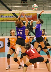 Thai candid volleyball girls