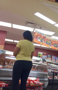 Big booty ebony milf out shopping in tight black leggings