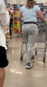 MATURE LATINA