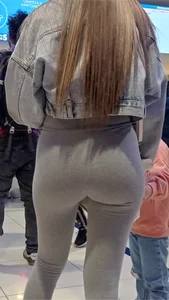 Skinny Teen with Bubble Butt in gray Leggings