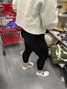 SEXY PAWG IN LULUS BEST ASS IVE SEEN IN REAL LIFE
