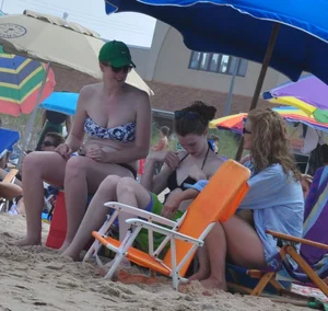 Candid beach and bikini babes