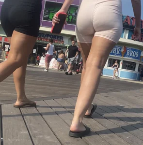 Pawg in sexy tan bodysuit on boardwalk(ALL OC)