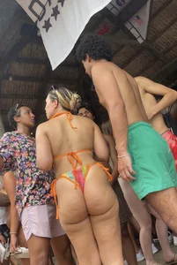 Crazy thick pawg in thong capped from all angles (OC)