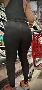 Ebony Milf In Spandex…Amber Rose?😂
