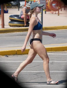 Bikini girls at Salt River Tubing in Arizona