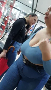 Latina Argentinian in the shoping in awesome boobs (OC)