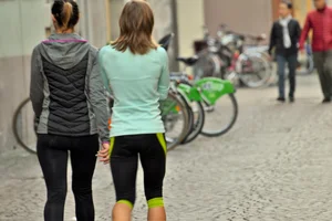 Candid girls in leggings, yoga pants, lulus and lycra