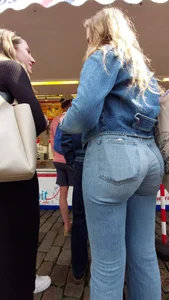 The Blonde Tight Pants Immersion