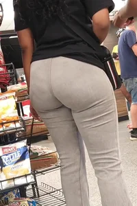 OC. Pretty black girl with great cheeks in gray sweatpants
