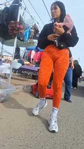Slim latina perfect body in orange leggings [oc]
