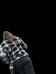 Brunette with hot ass in jeans stoling the show