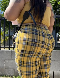 Fat ass in yellow