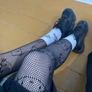 Teen girls and their feet