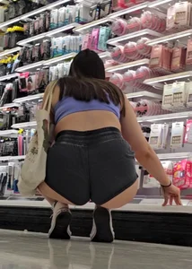 Booty eating shorts