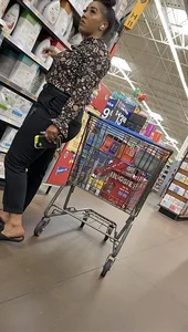 Sexy Juicy Big Bubble Butt Lightskinned Ebony Milf Dressed Classy😮‍💨