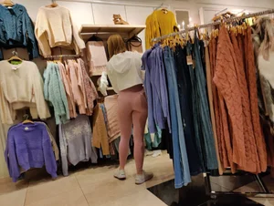Blonde girl with a great ass in tight pink leggings