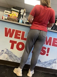 Great wedgie, dirty blonde