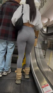 Slim Latina hottie in gray leggings on the escalator (OC, GIFs)