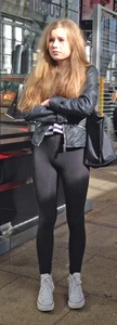 Cute Girl in Cameltoe Tights Street Creepshot