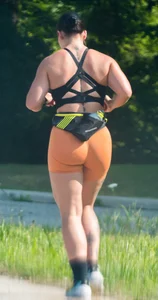 Pawg Jog: Thick cheeks bright orange