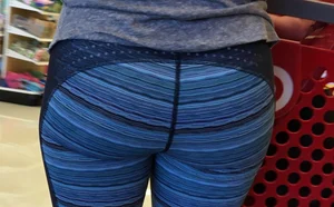 Target milf with a nice ass in tight patterned leggings