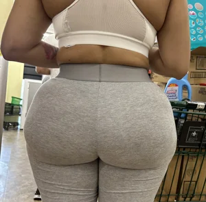 Hood rat carrying a behemoth‼️