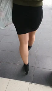 Candid girls in skirts and short dresses