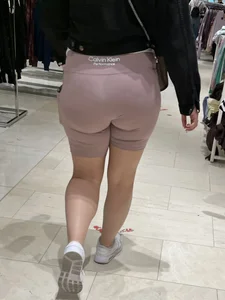 Pinkish leggings shorts on a big ass