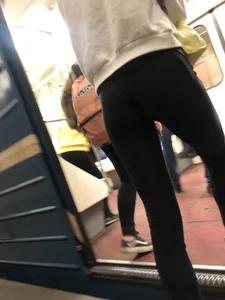 Skinny Legs And Flat Booty in Black Tights Subway Creepshots
