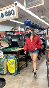 Hardware hottie