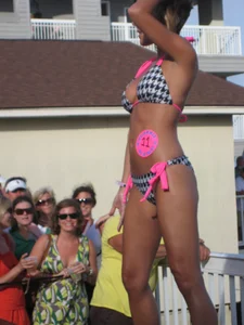IOP Bikini Contest Drivin N' Cryin Show May 2009