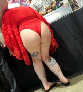 PAWG cheeks for days meh quality (Cosplay)