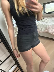 Showing her cute ass